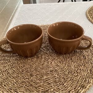 2 Cups Brown Ceramic Heart and Hand with Magnolia.